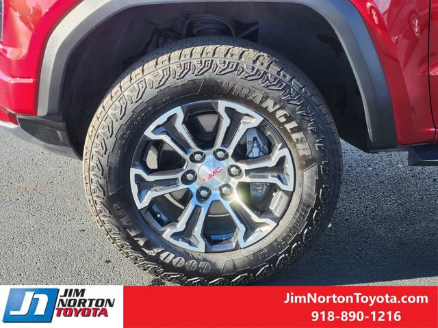Used 2025 GMC Canyon AT4 w/ Technology Plus Package image 13
