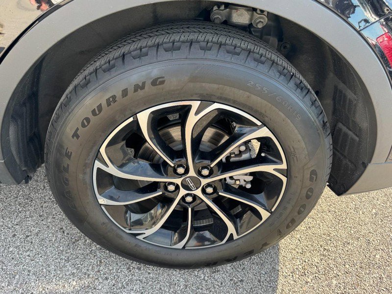 Certified 2024 Lincoln Nautilus Premier image 27