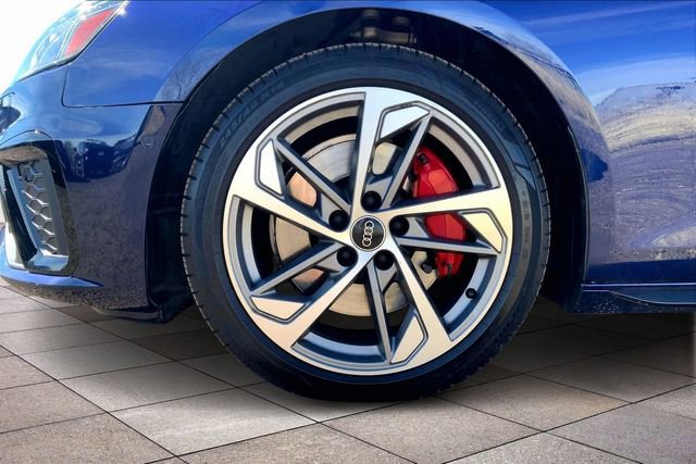 Used 2022 Audi A4 2.0T Prestige w/ Prestige Package image 9