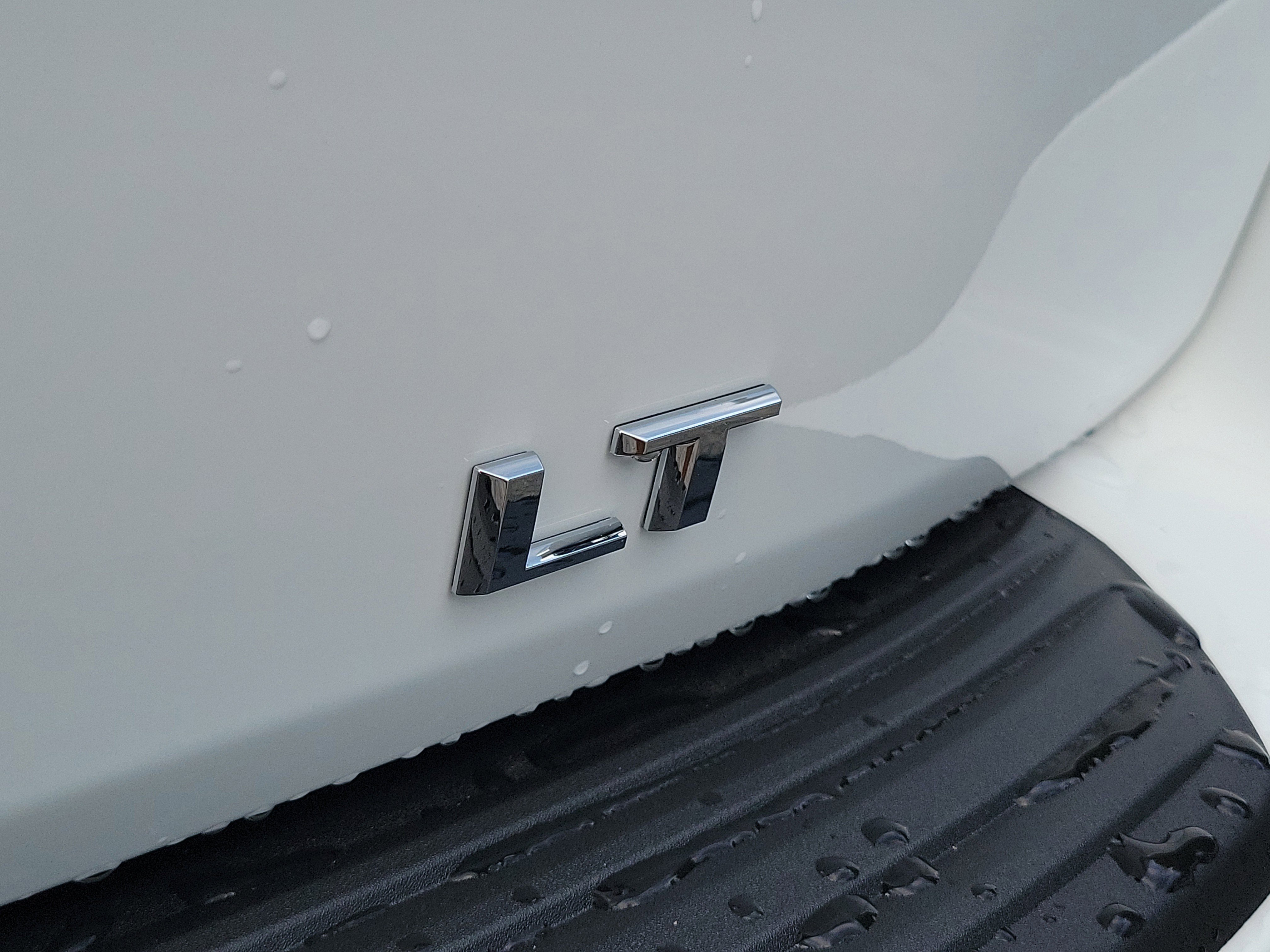 New 2026 Chevrolet Suburban LT w/ Comfort Package image 20