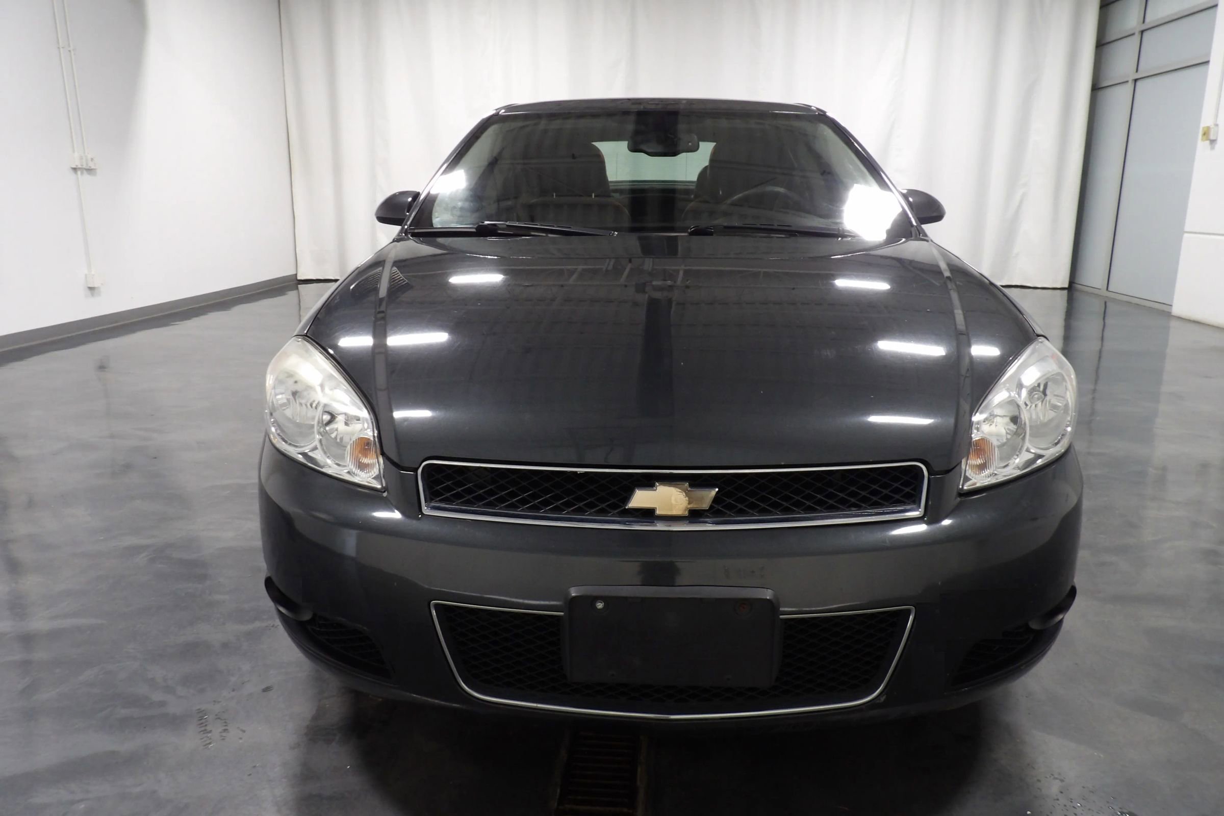 Used 2016 Chevrolet Impala LTZ image 2