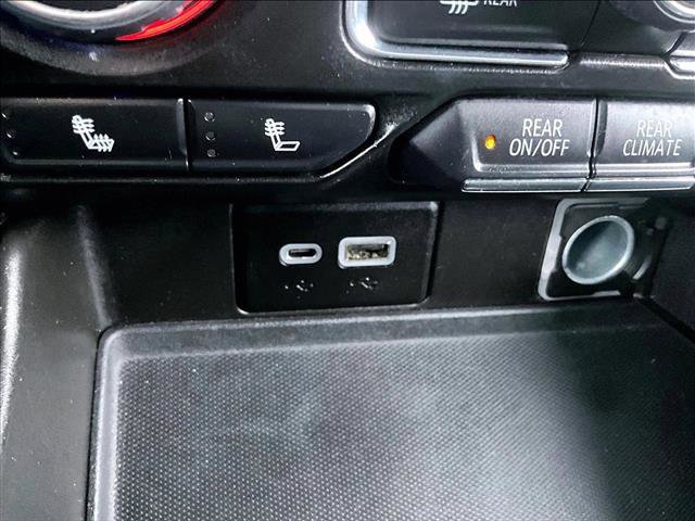 Used 2021 Chevrolet Suburban LT w/ Luxury Package RWD image 25