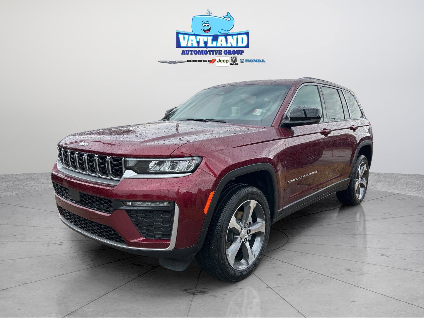 Used 2026 Jeep Grand Cherokee Limited image 1