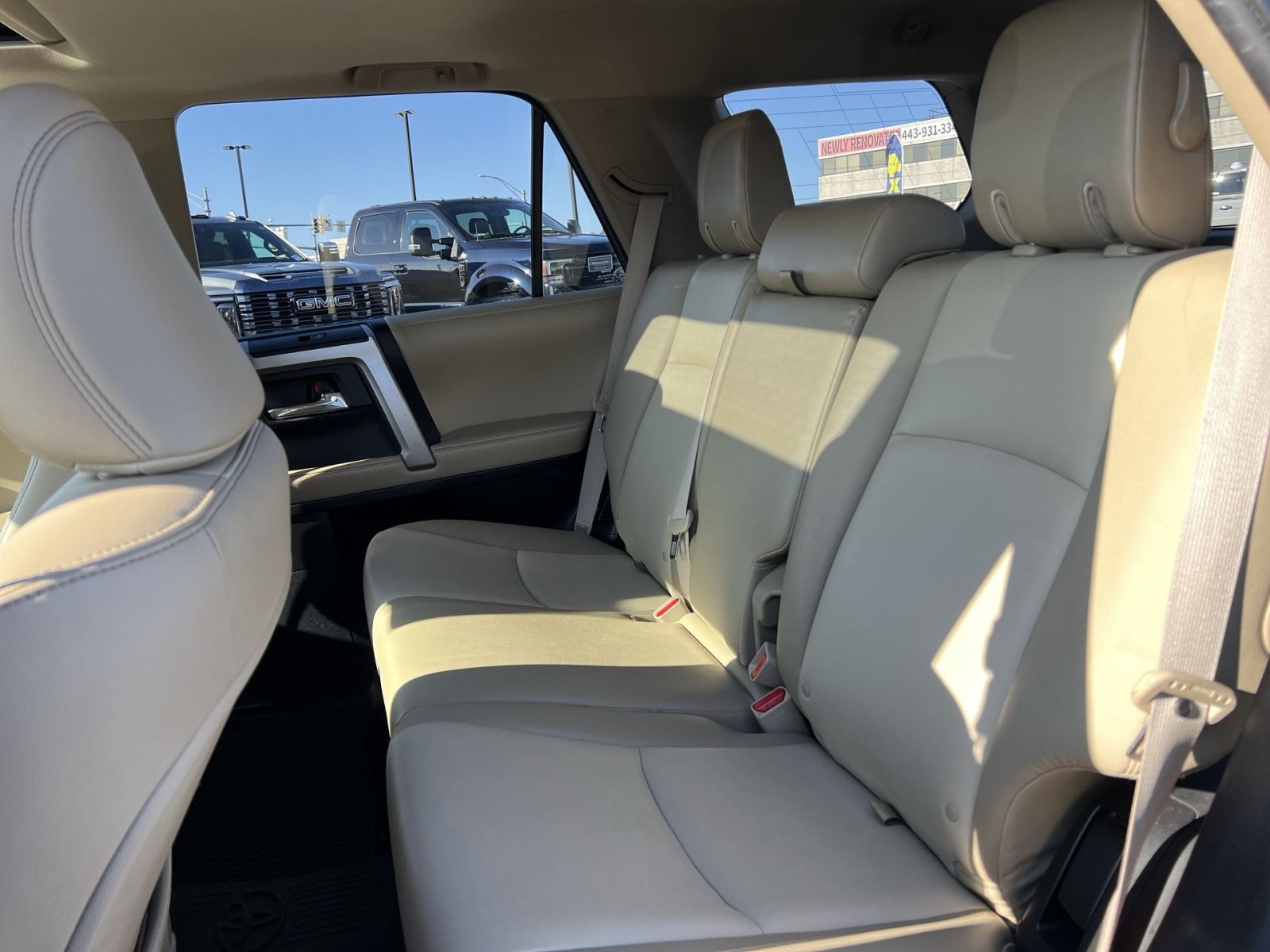 Used 2016 Toyota 4Runner SR5 Premium AWD/4WD image 25