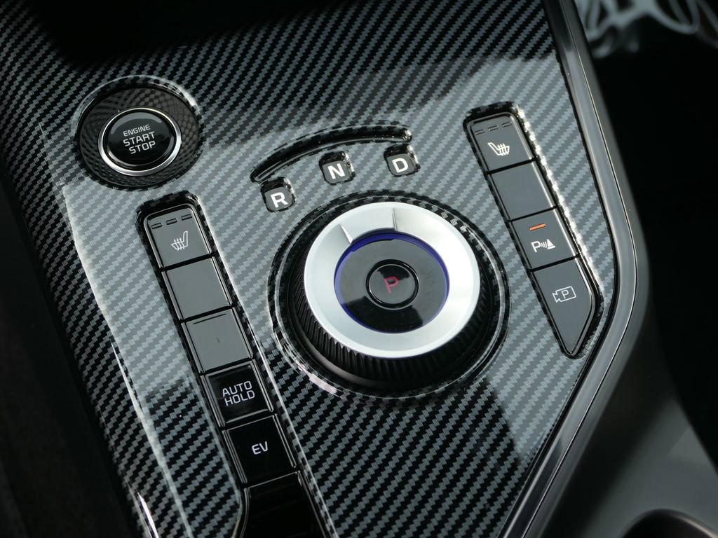 Used 2025 Kia Niro EX image 21