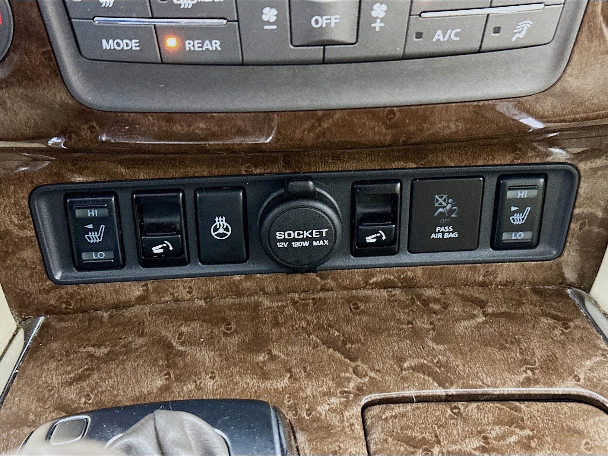 Used 2017 INFINITI QX80 2WD w/ Driver Assistance Package image 38