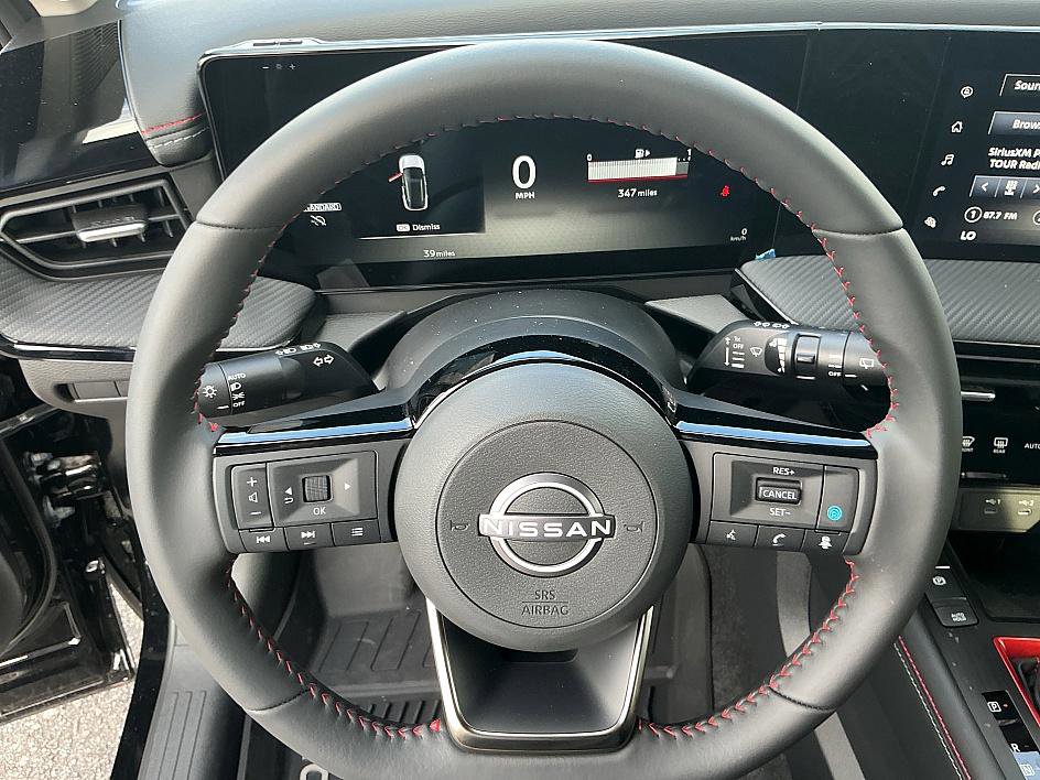 New 2025 Nissan Kicks SR image 15