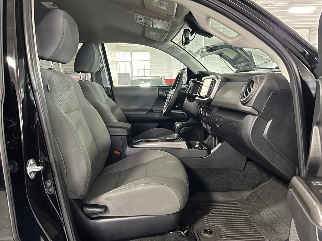 Used 2023 Toyota Tacoma SR5 w/ Technology Package AWD/4WD image 23