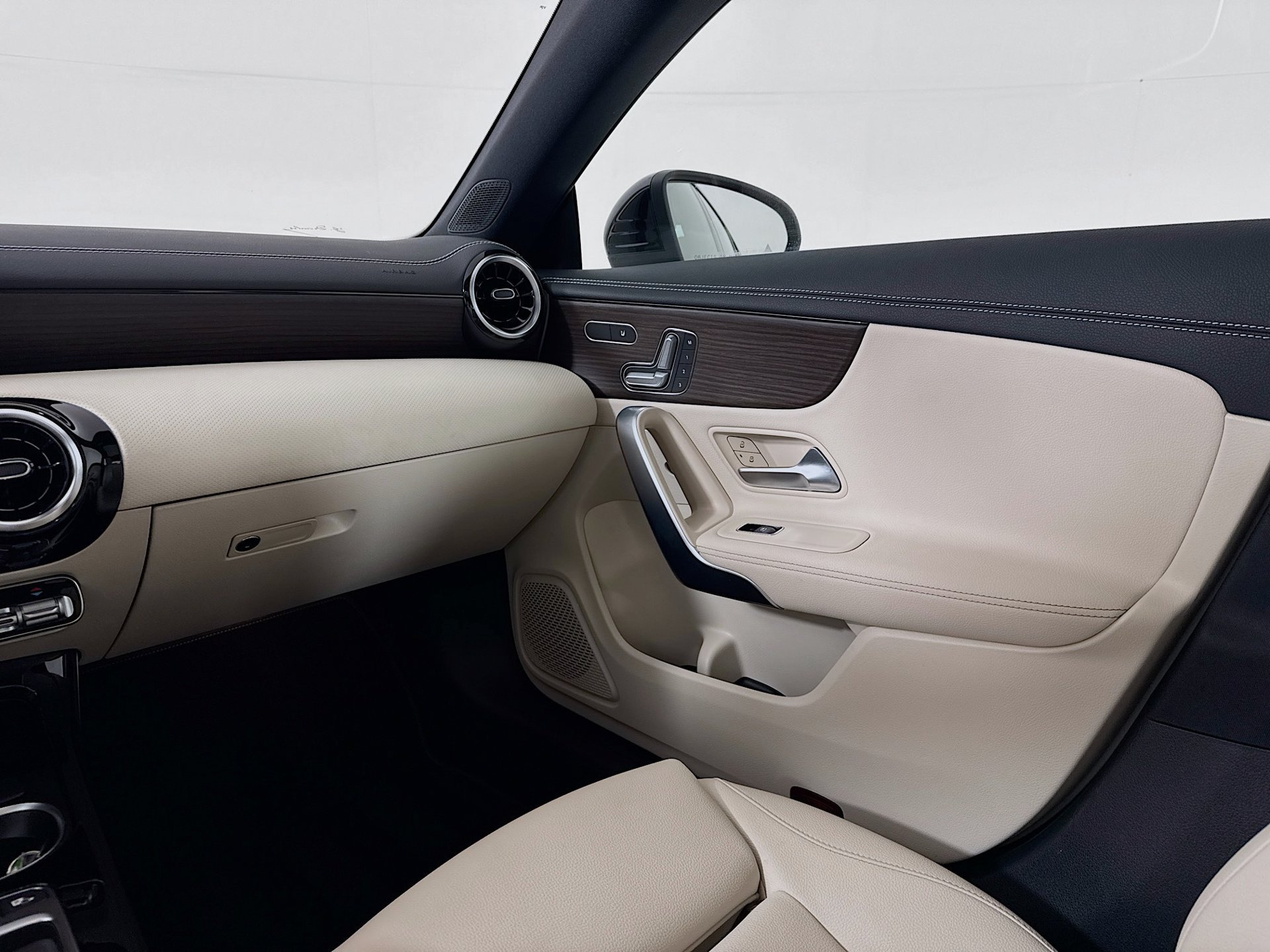 Certified 2026 Mercedes-Benz CLA 250 image 24