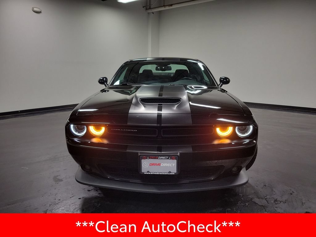 Used 2022 Dodge Challenger GT AWD/4WD image 3