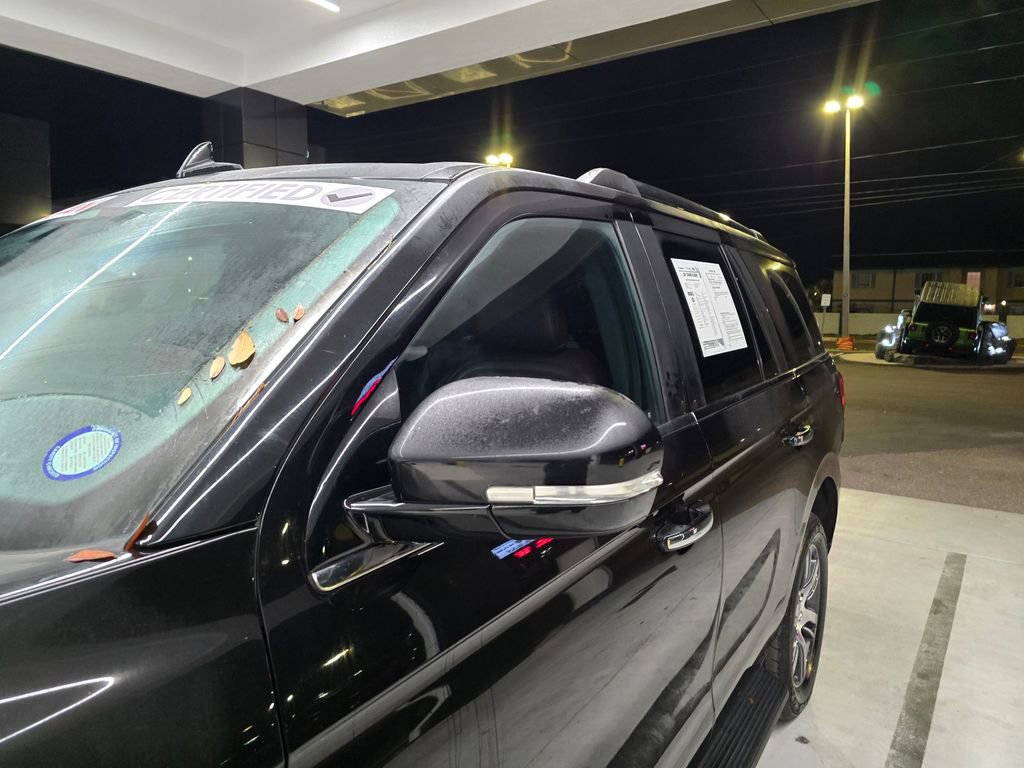Used 2024 Ford Expedition Limited image 12