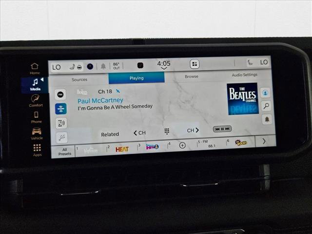 New 2025 Jeep Gladiator Mojave w/ Convenience Group image 12