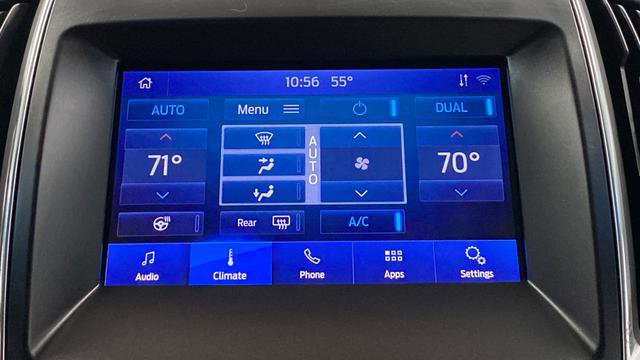 Used 2020 Ford Edge Titanium AWD/4WD image 17