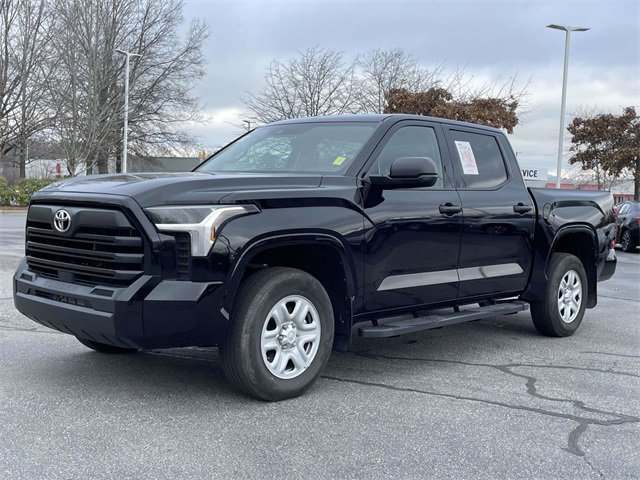 Used 2022 Toyota Tundra SR image 1