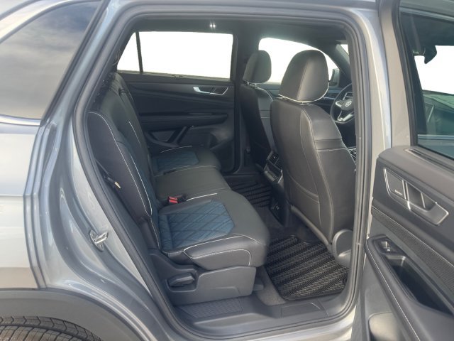 New 2026 Volkswagen Atlas Cross Sport SEL Premium R-Line AWD/4WD image 12