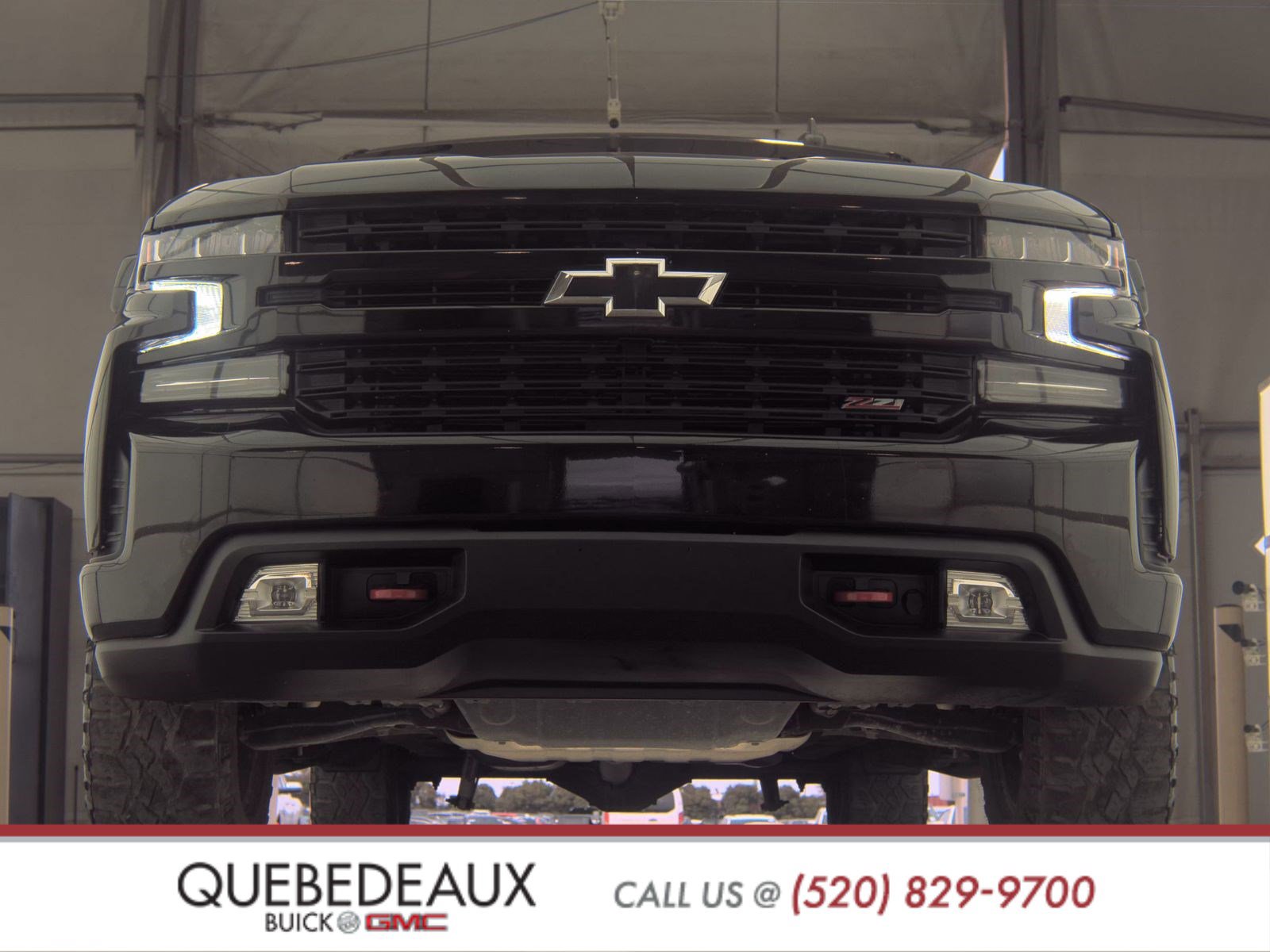 Used 2020 Chevrolet Silverado 1500 LT Trail Boss w/ Midnight Edition image 3