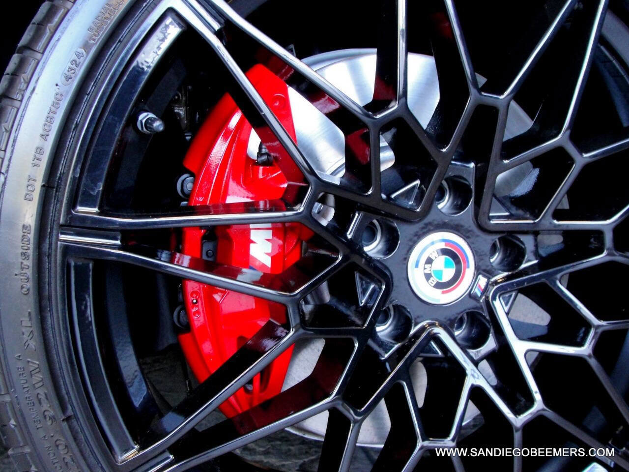 Used 2023 BMW M440i Coupe w/ Premium Package RWD image 4