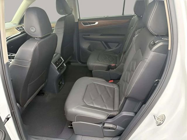 New 2026 Volkswagen Atlas SE image 5