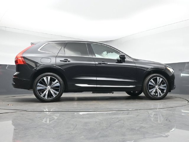 Used 2023 Volvo XC60 B5 Plus w/ Climate Package AWD/4WD image 42