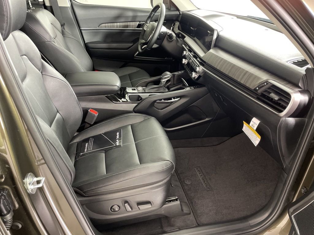 New 2025 Kia Telluride EX image 48