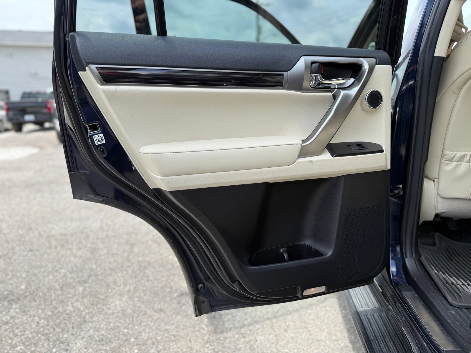 Used 2022 Lexus GX 460 Premium AWD/4WD image 27