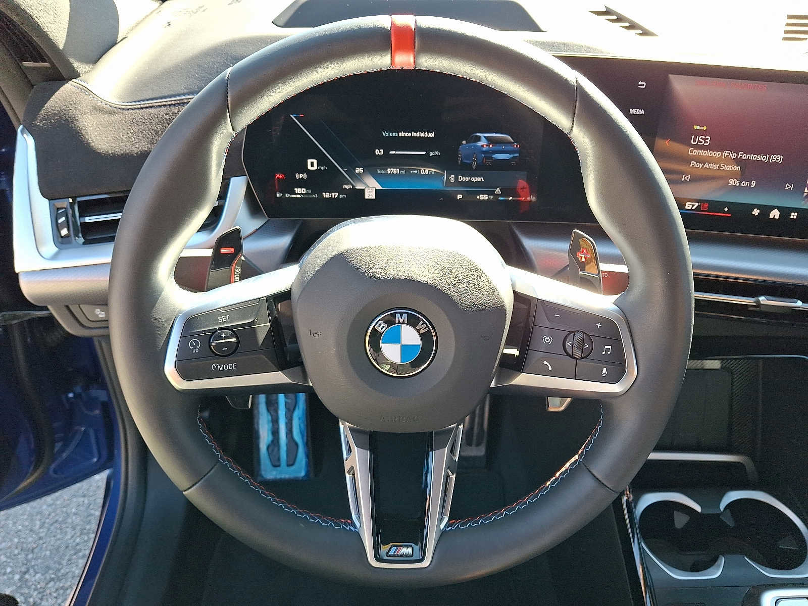 Used 2025 BMW X2 M35i w/ Premium Package image 19
