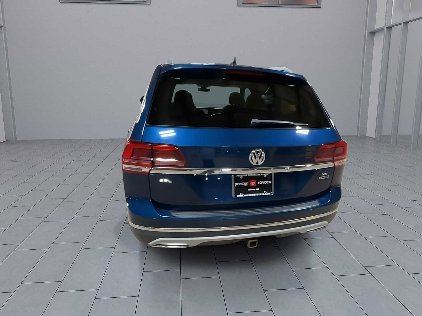 Used 2018 Volkswagen Atlas SEL Premium AWD/4WD image 7