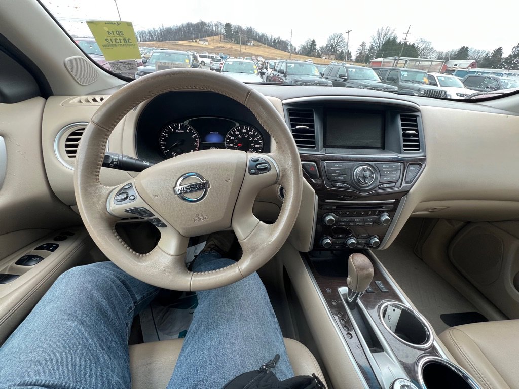 Used 2014 Nissan Pathfinder SL w/ SL Premium Package image 7