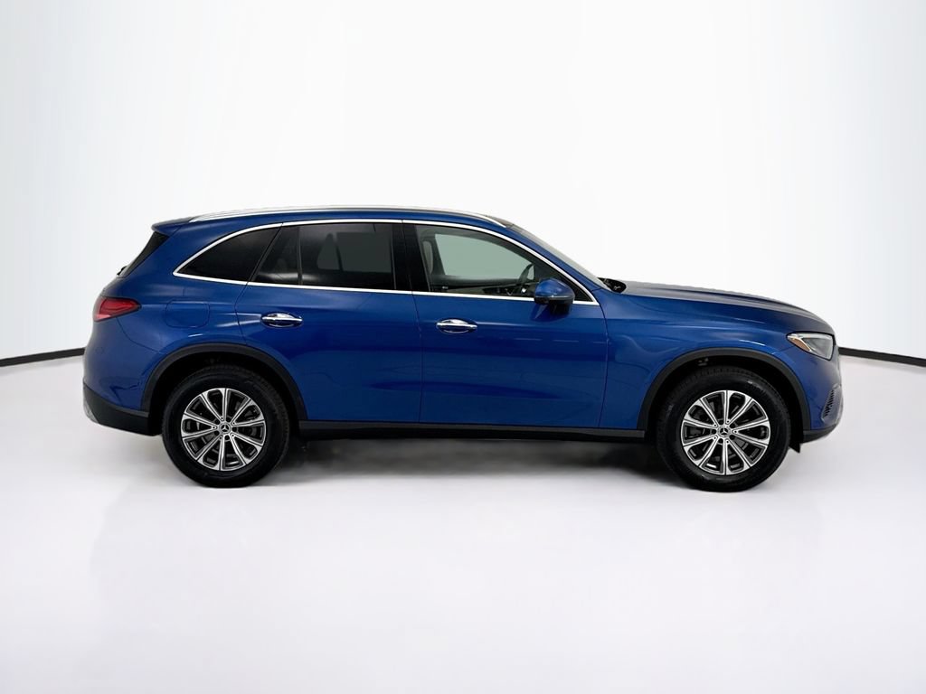 Certified 2026 Mercedes-Benz GLC 300 4MATIC image 4