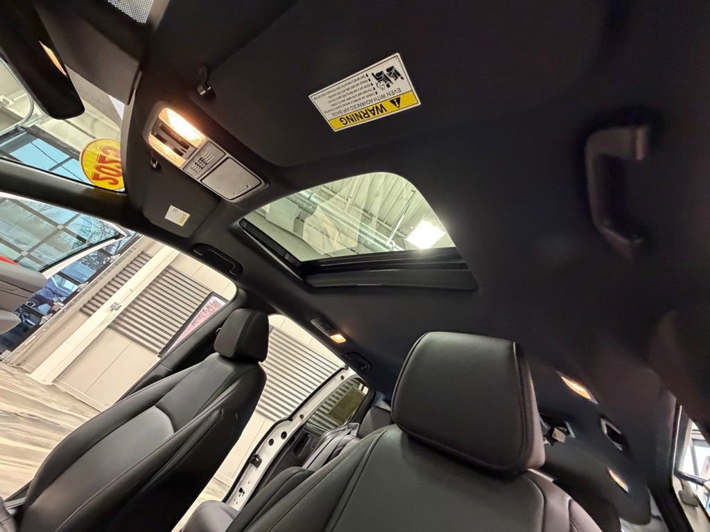 Used 2025 Honda Odyssey Sport-L image 11