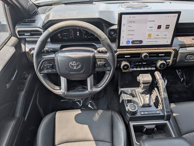 Used 2025 Toyota Tacoma Limited AWD/4WD image 20