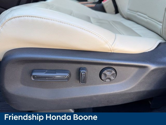 Used 2019 Honda CR-V Touring image 21