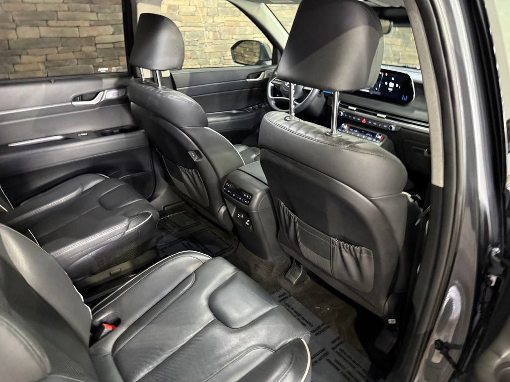 Used 2023 Hyundai Palisade Limited AWD/4WD image 34