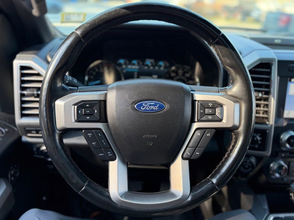 Used 2018 Ford F150 Platinum w/ Equipment Group 701A Luxury image 8