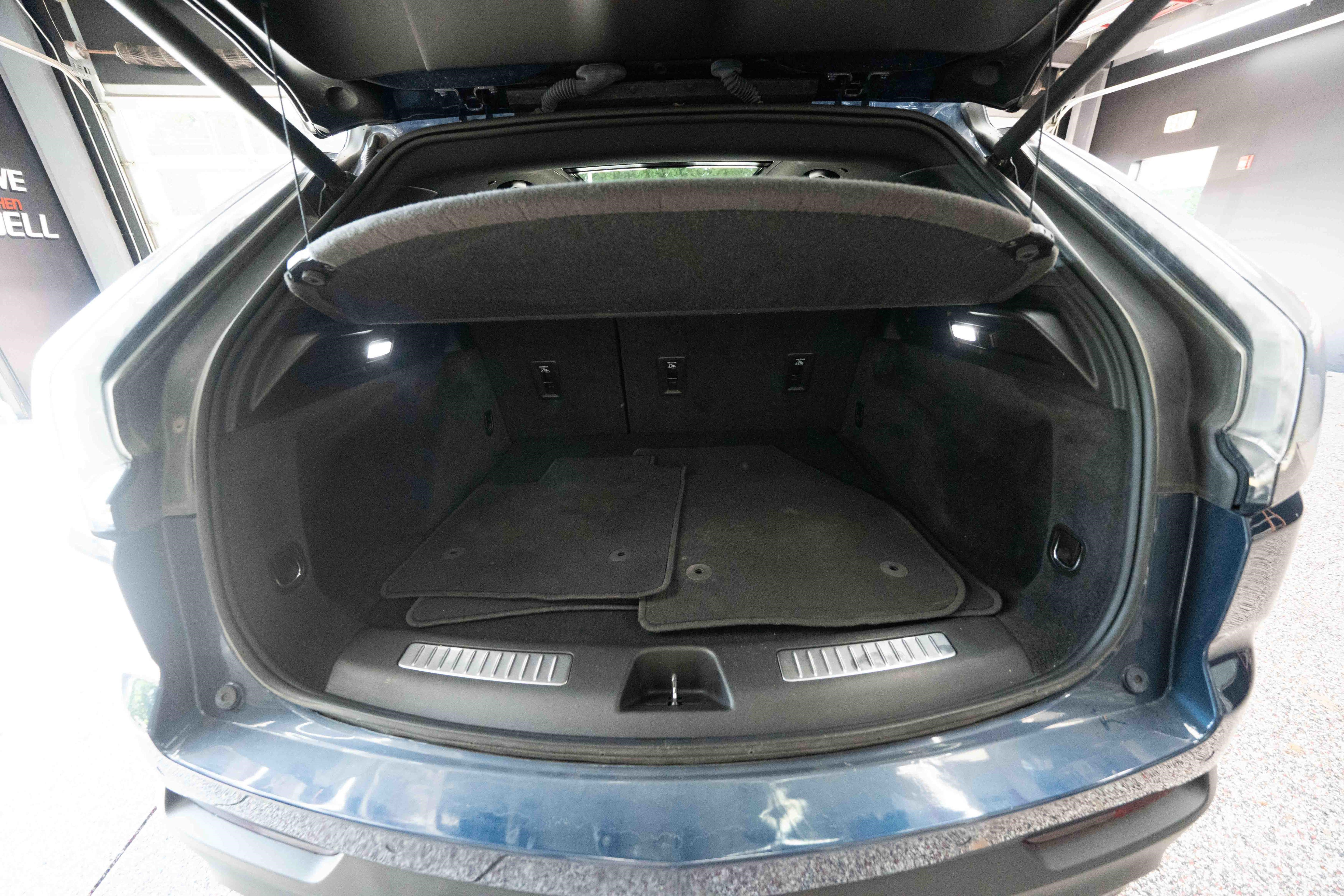 Used 2019 Cadillac XT4 Sport AWD/4WD image 28