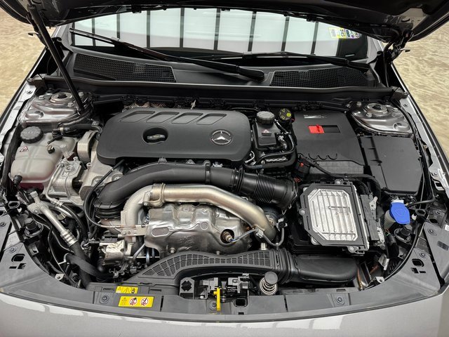 Used 2025 Mercedes-Benz CLA 250 4MATIC image 27