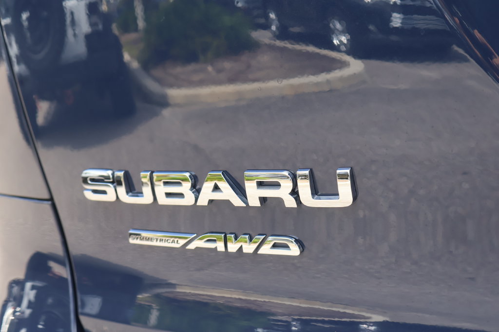 Certified 2025 Subaru Ascent Limited AWD/4WD image 7