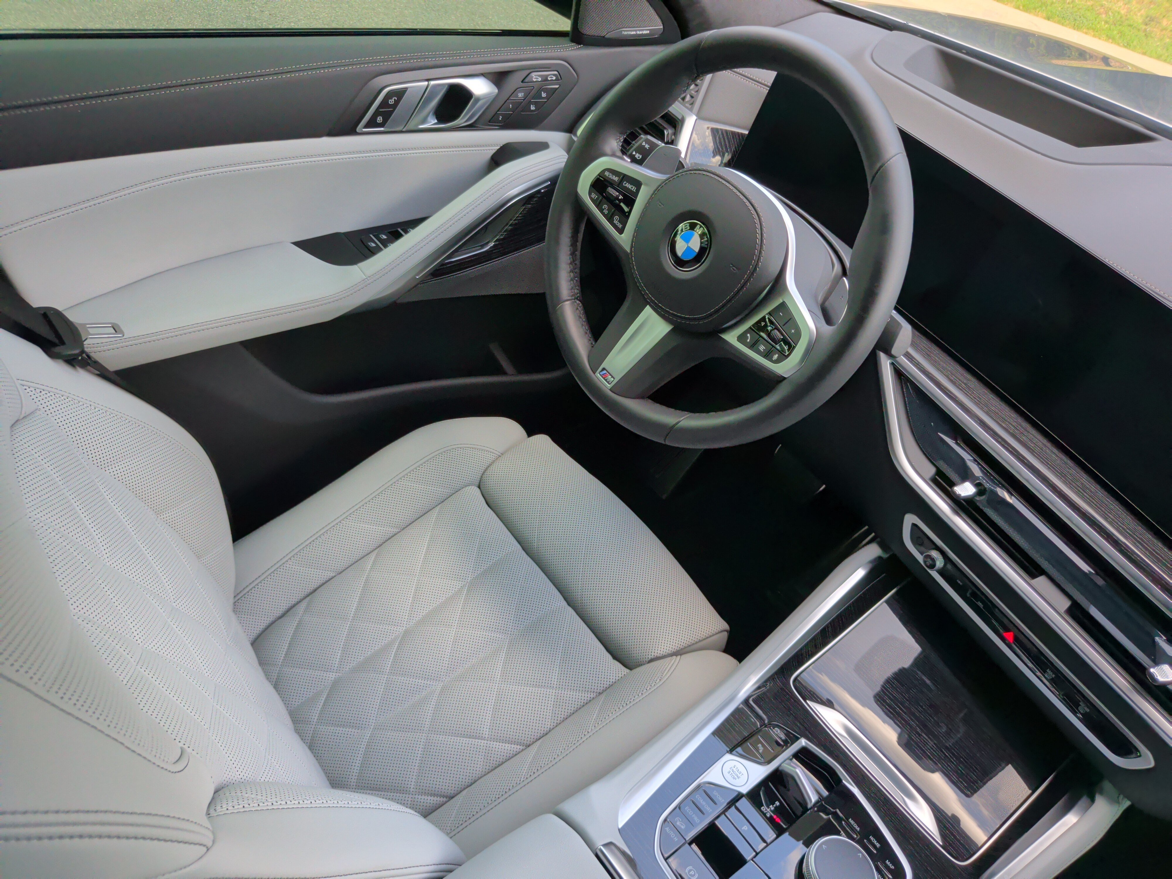 Certified 2026 BMW X6 xDrive40i AWD/4WD image 33