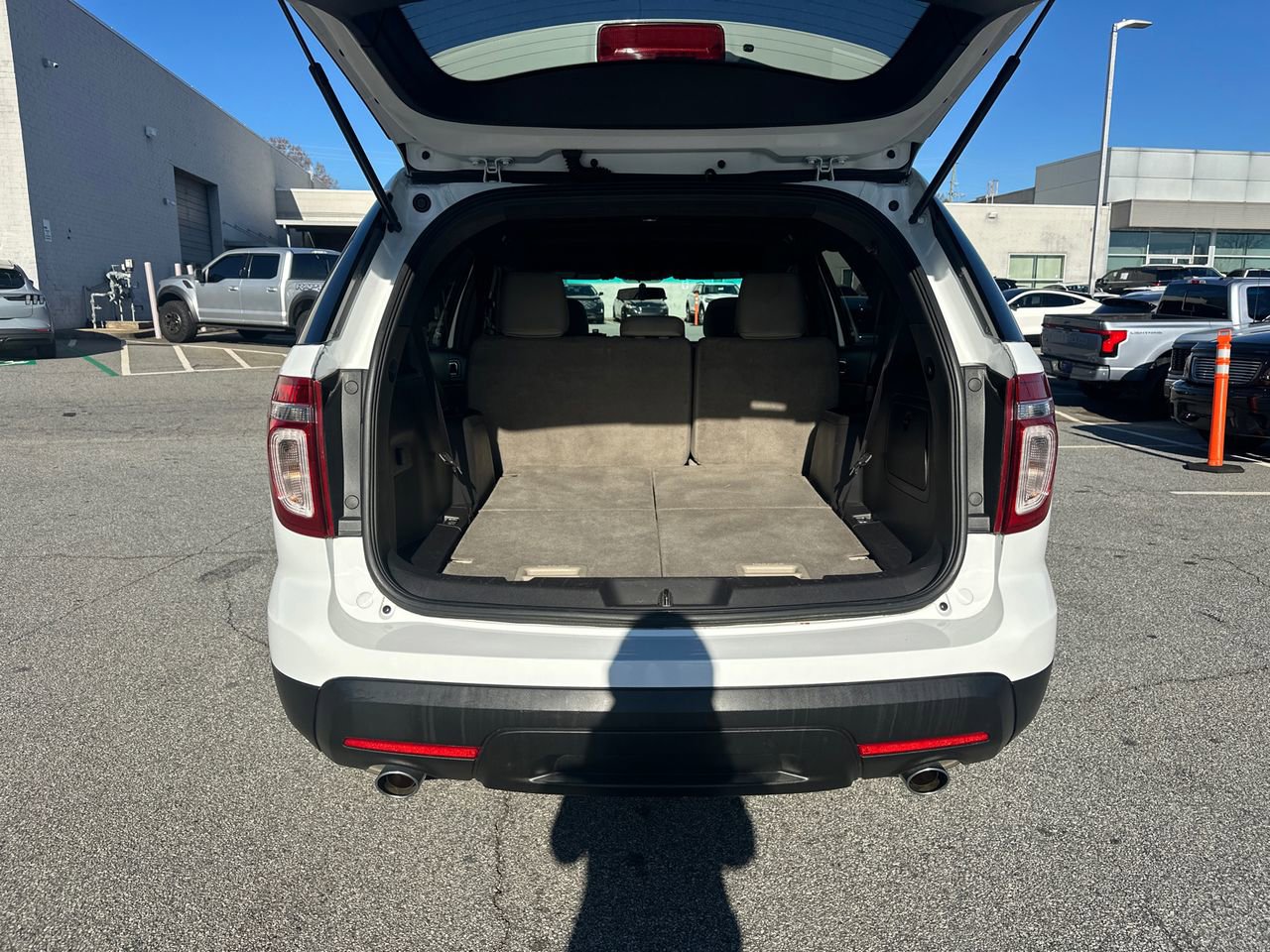 Used 2015 Ford Explorer FWD image 18