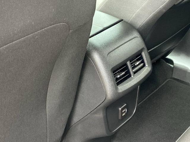 Used 2023 GMC Terrain SLE w/ Driver Convenience Package FWD image 16