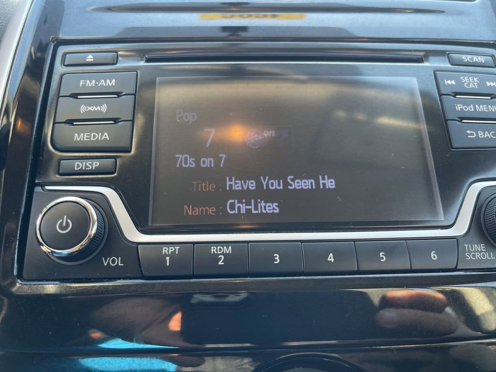 Used 2018 Nissan Versa Note SR image 14