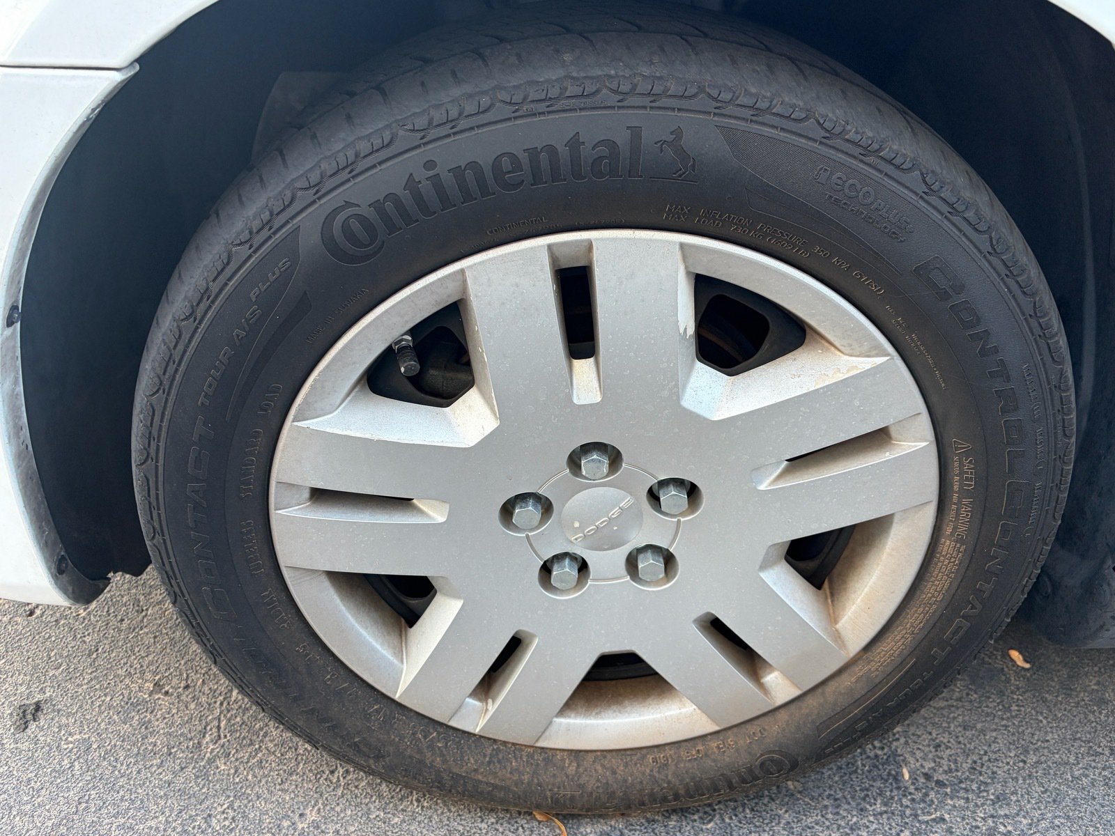 Used 2014 Dodge Avenger SE FWD image 6