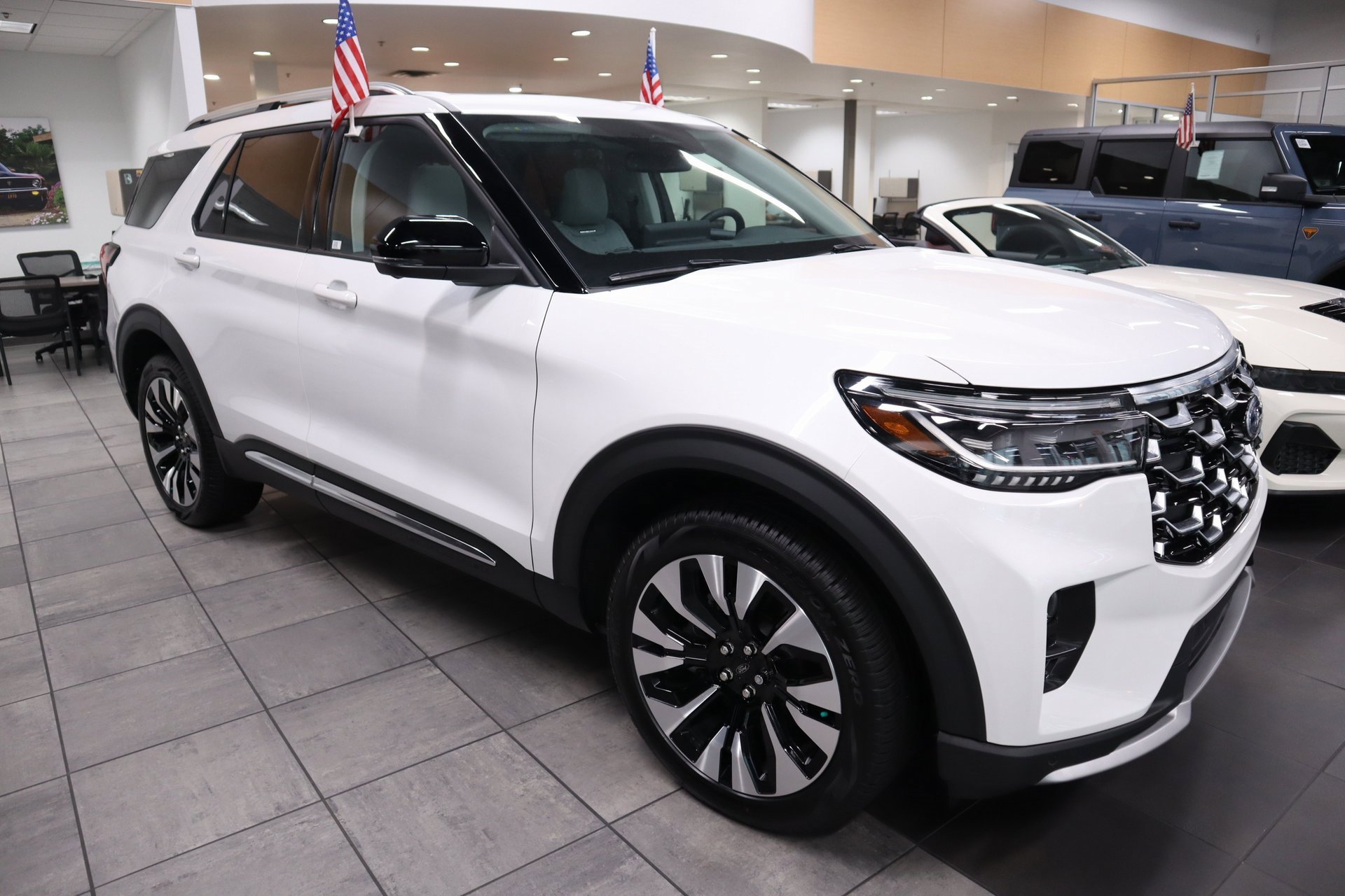 New 2025 Ford Explorer Platinum w/ LUX Leather Package