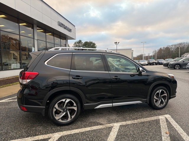 Used 2023 Subaru Forester Touring image 9