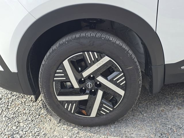 New 2026 Nissan Kicks SV w/ SV Premium Package FWD image 35