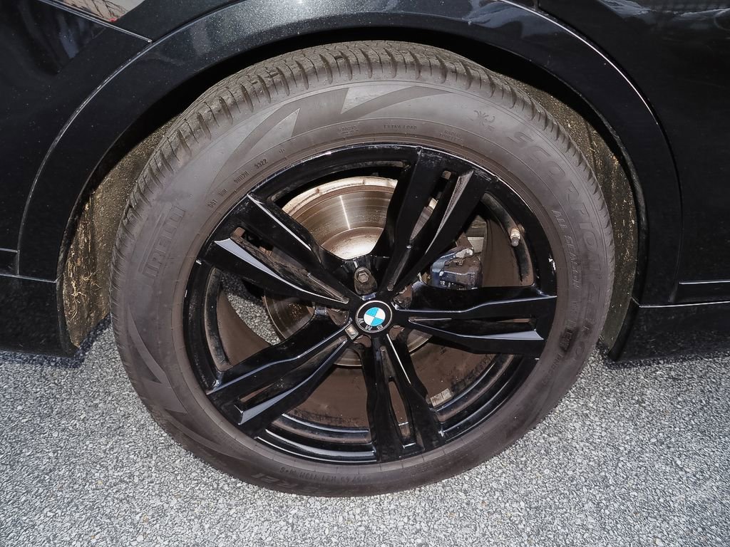 Used 2022 BMW X7 xDrive40i w/ M Sport Package image 41