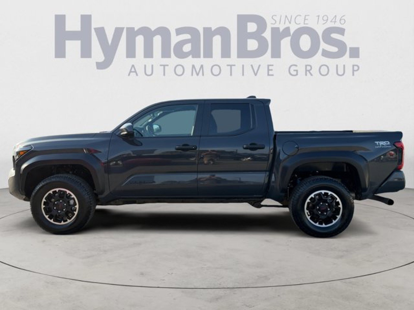 Used 2025 Toyota Tacoma TRD Off-Road AWD/4WD image 6