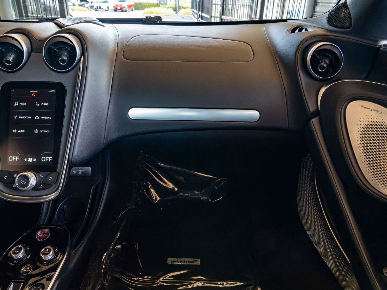 Used 2020 McLaren GT RWD image 13