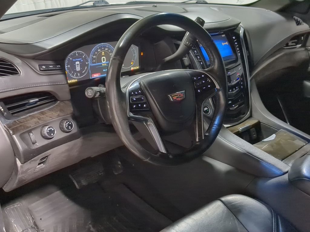 Used 2015 Cadillac Escalade Platinum image 12