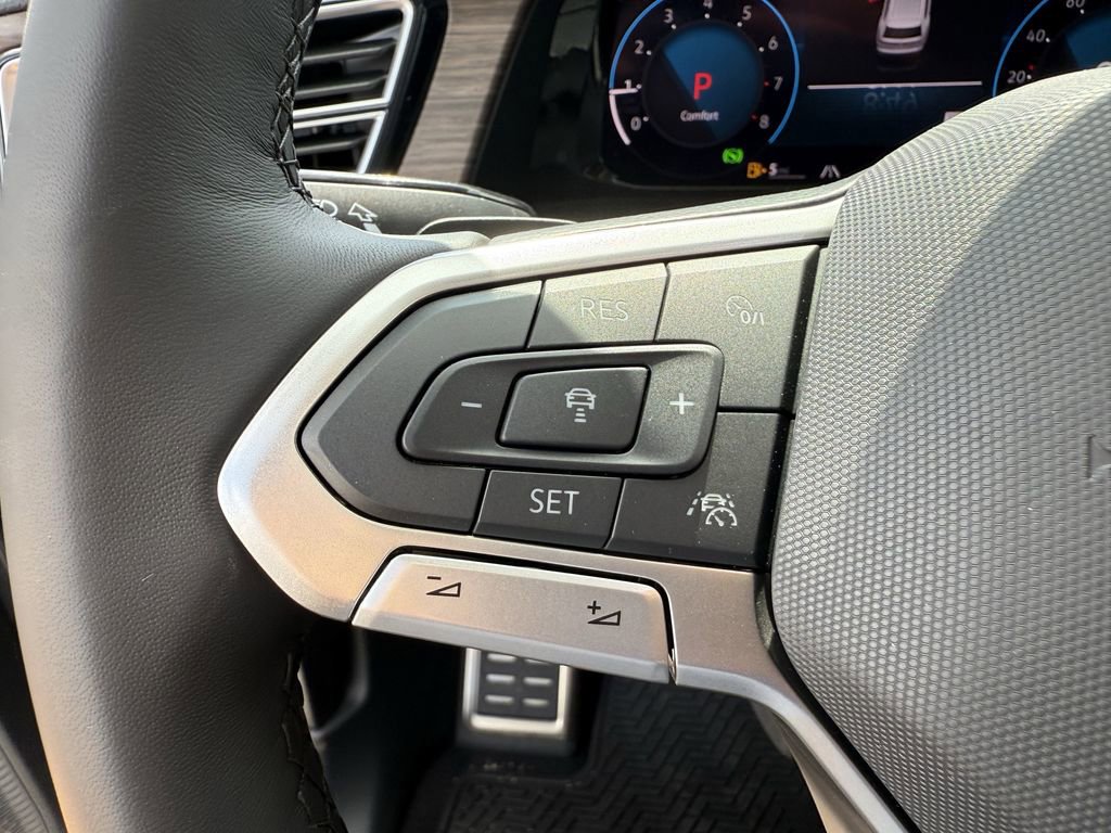 New 2026 Volkswagen Atlas SEL Premium R-Line AWD/4WD image 16